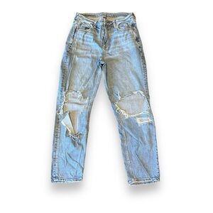[American Eagle] Distressed Mom Jeans